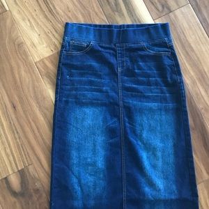 Long Elastic Wasted Stretch Denim Skirt